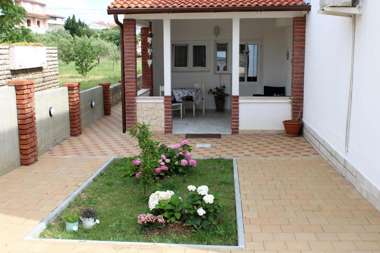 Apartmani B&S Barbat na Rabu Exteriör bild