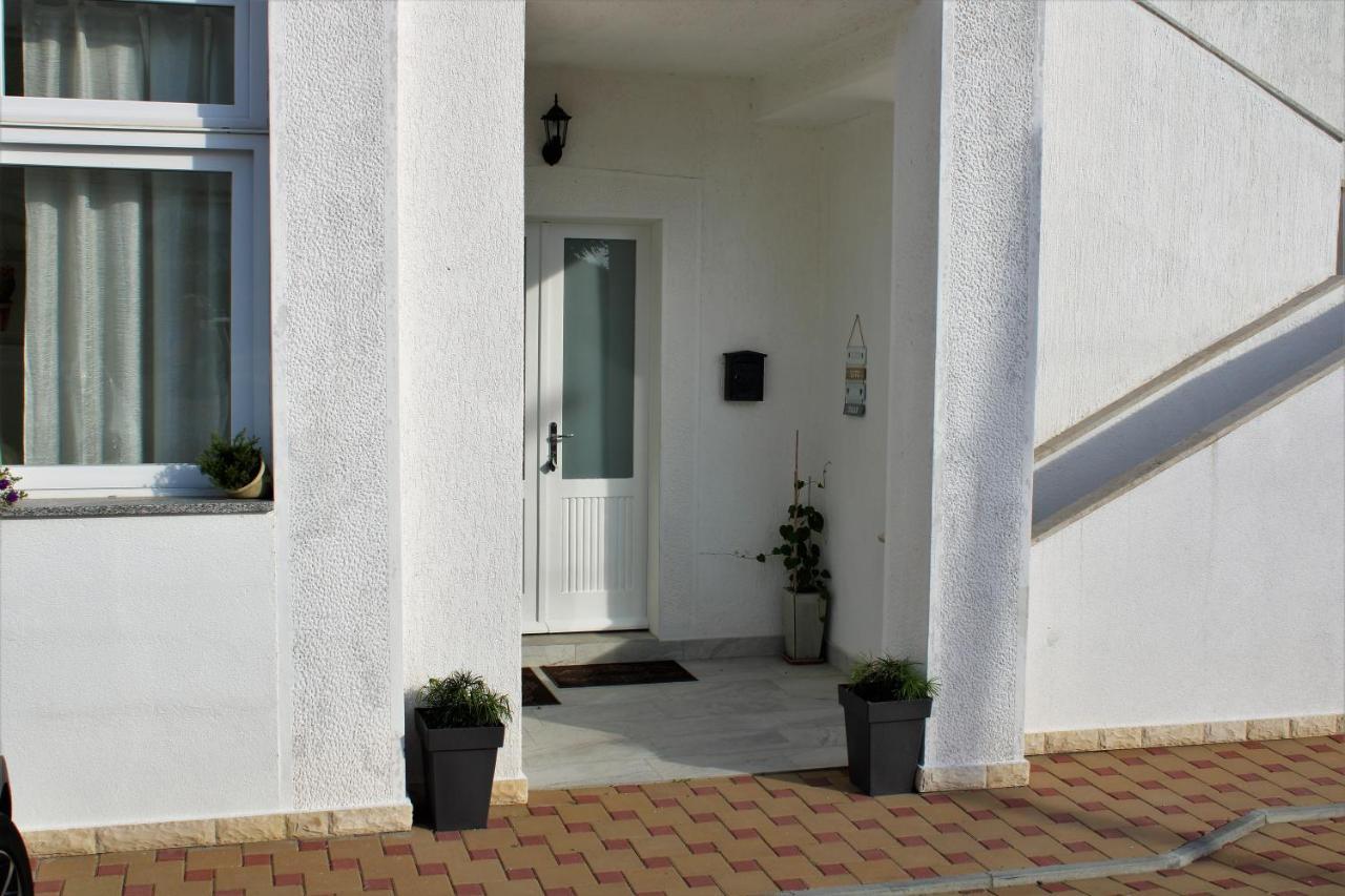 Apartmani B&S Barbat na Rabu Exteriör bild