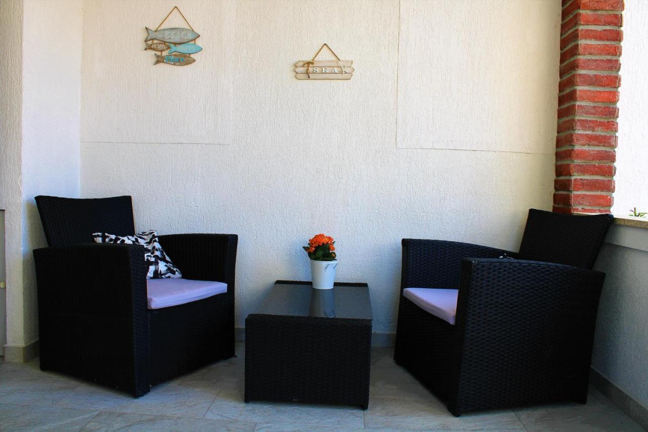 Apartmani B&S Barbat na Rabu Exteriör bild