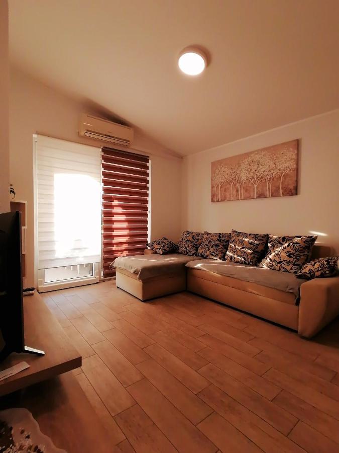Apartmani B&S Barbat na Rabu Exteriör bild