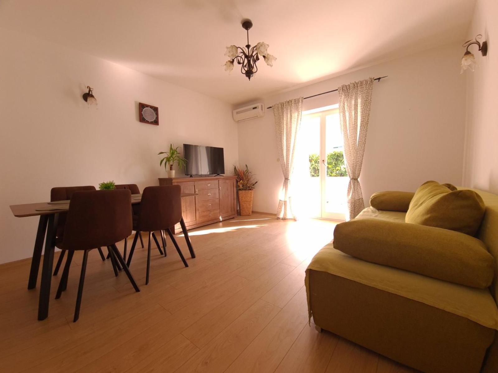 Apartmani B&S Barbat na Rabu Exteriör bild