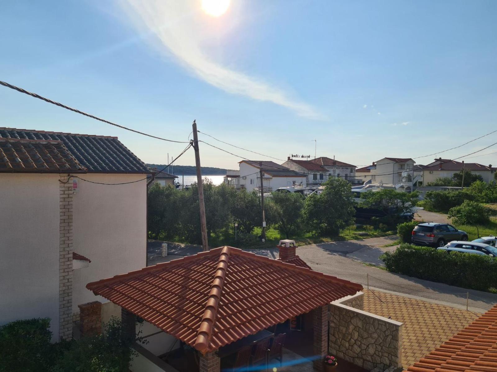 Apartmani B&S Barbat na Rabu Exteriör bild